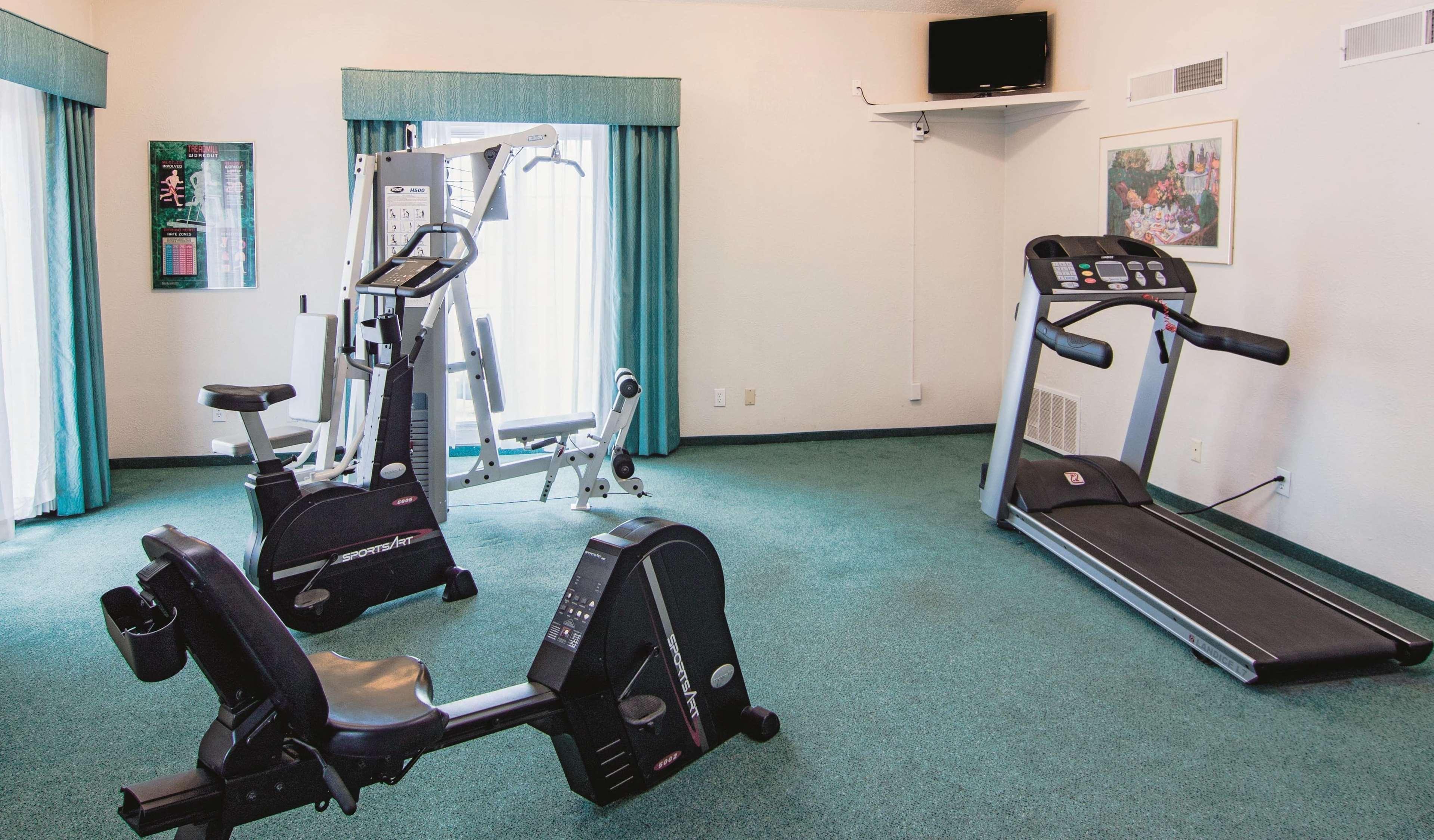 La Quinta Inn By Wyndham Indianapolis Airport Lynhurst Екстериор снимка
