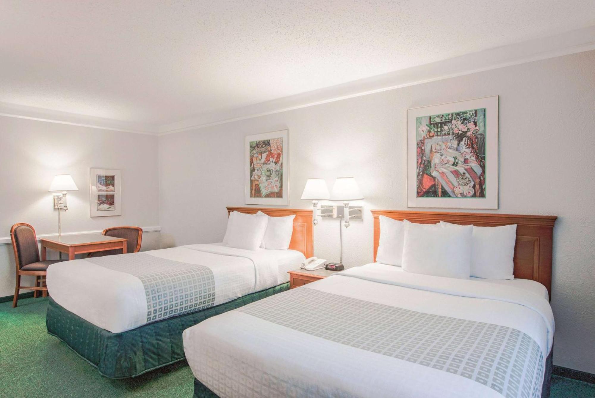 La Quinta Inn By Wyndham Indianapolis Airport Lynhurst Екстериор снимка